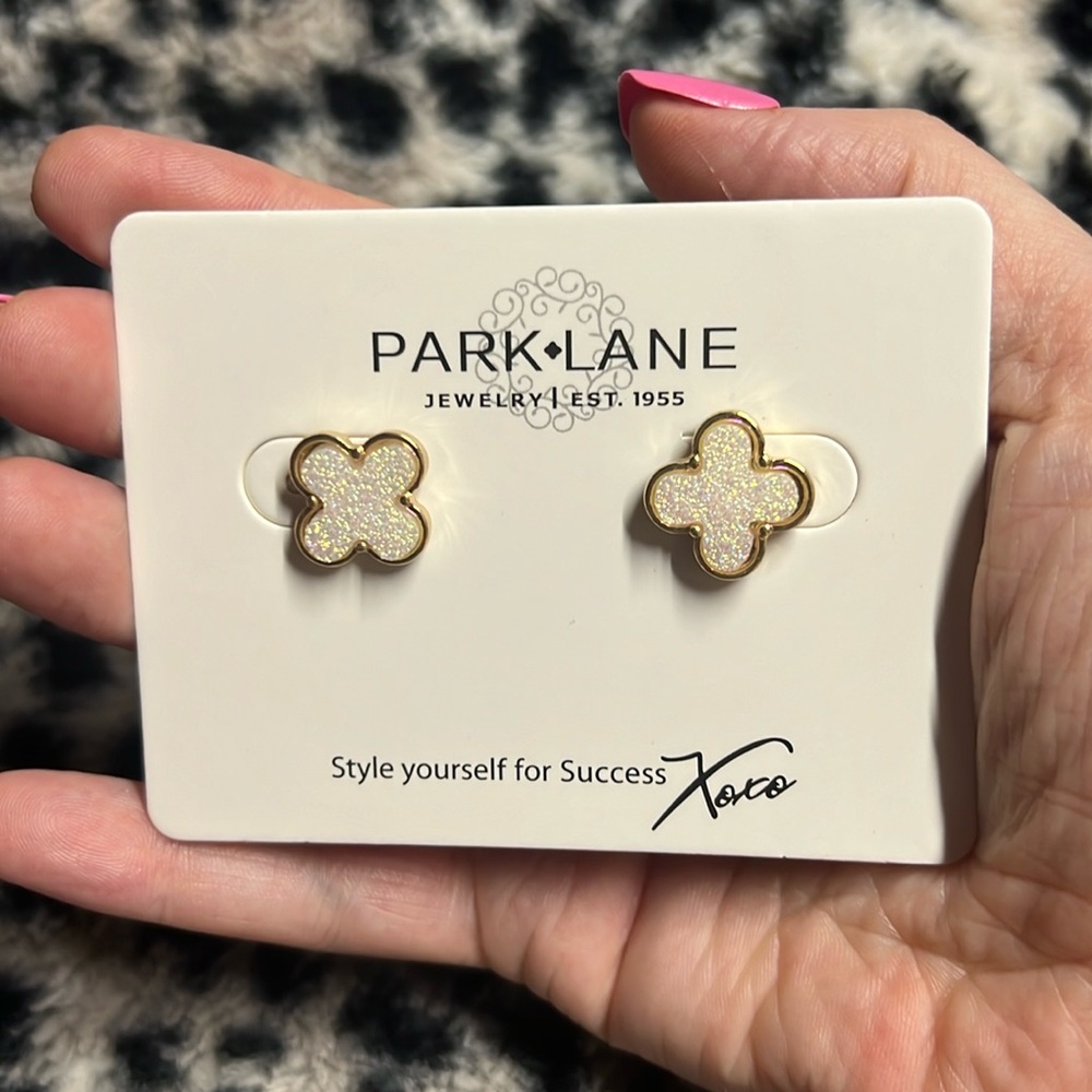 Stardust Earrings  white